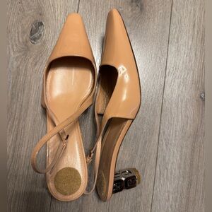 Givenchy G-Cube Leather Pump